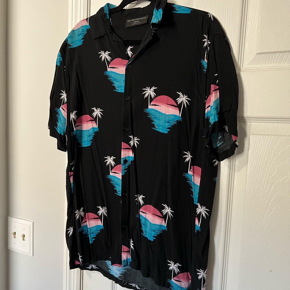 No boundaries Hawaiian button up